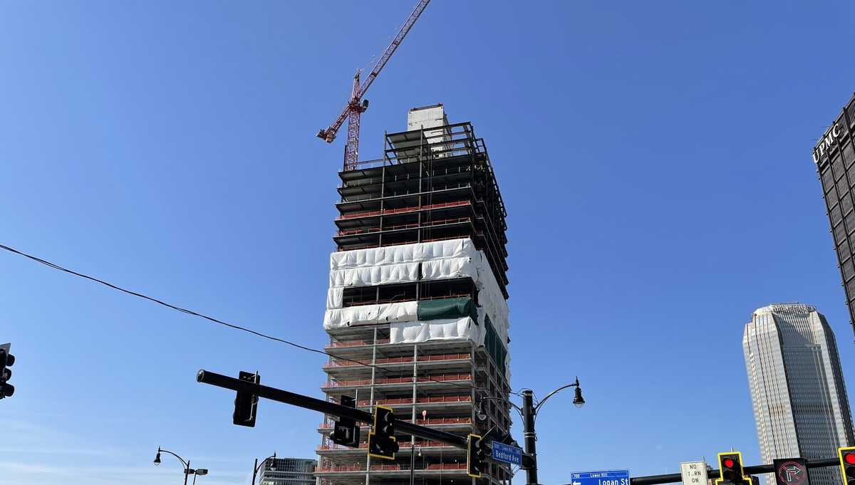 Pittsburgh First National Bank tower construction worker falls