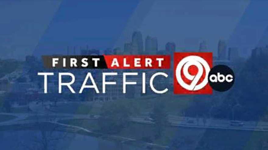 Southbound I-435 closed at Leavenworth Road in KCK - Vimarsana News