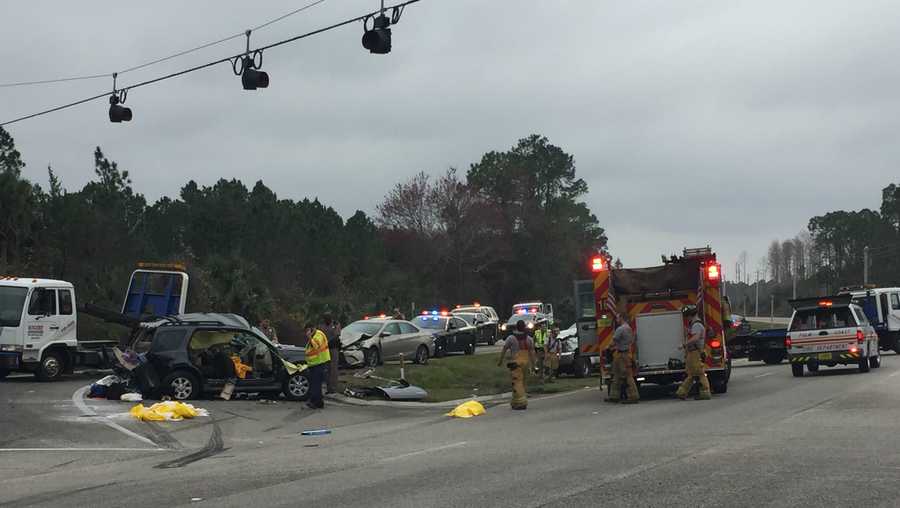 5 dead in Flagler County multi-vehicle crash