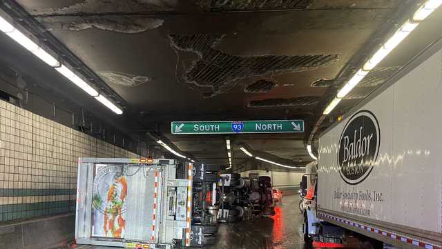 Tractor-trailer rollover on ramp from Ted Williams Tunnel to Interstate 93 snarls commute - Vimarsana News