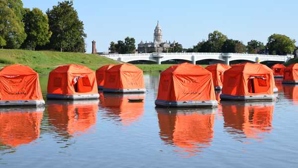 Floating tent deals