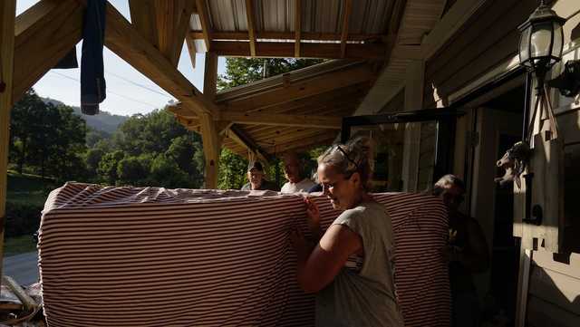 Easter Kentucky flood: Hot weather making recovery more difficult - Vimarsana News
