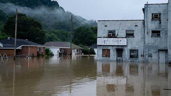 Meet heroes who rescued people from eastern Kentucky flooding - Vimarsana News