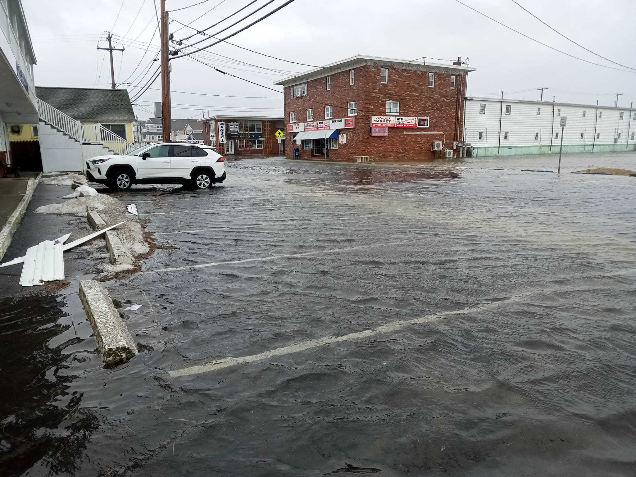 Images Flooding Along NH Coastline Caused By Winter Storm   Flooding 3 Leanne Gomez 1642447837 