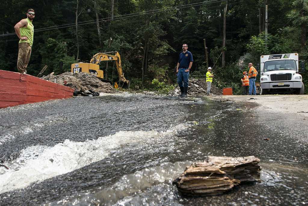 4 Missing After Record Breaking Downpours Along Canada S Coast   Flooding 64bc852809703 