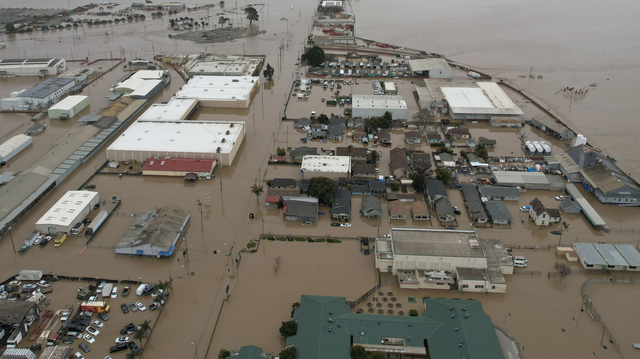 Pajaro residents may have to wait months before returning home - Vimarsana News