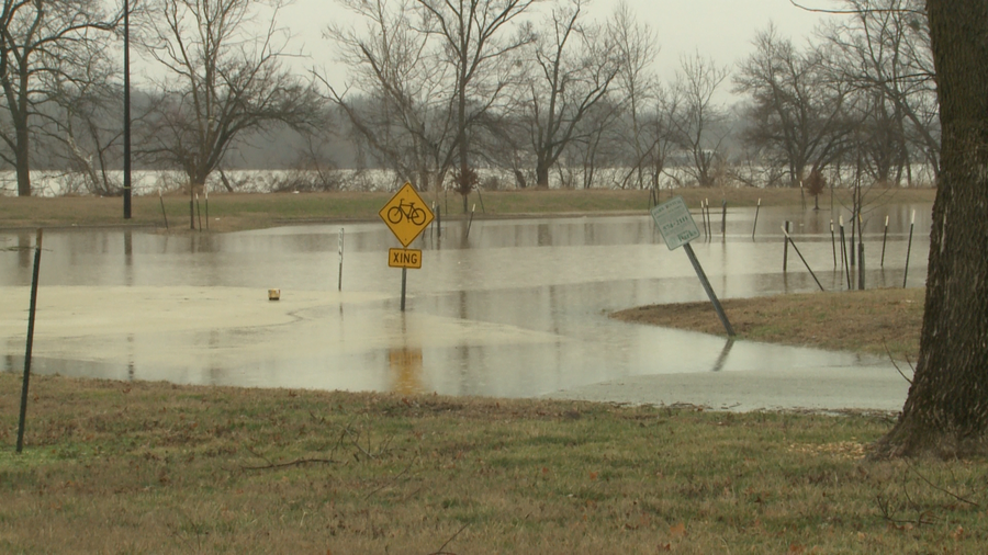 Officials offer safety, health tips after Kentucky flooding