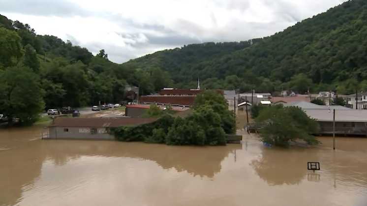 Destruction from deadly flooding: Residents evacuate homes leaving ...