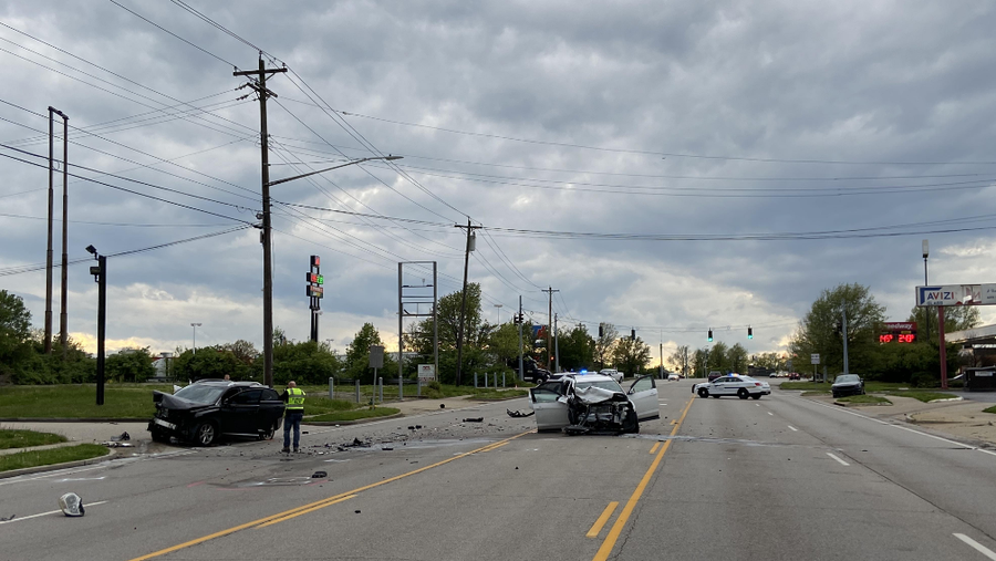 Police: 2 killed in 2-vehicle crash in Northern Kentucky