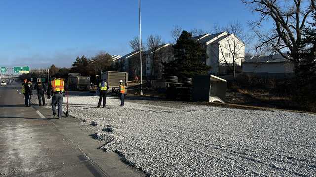 Omaha traffic: Overturned gravel truck delays Interstate 680 - Vimarsana News