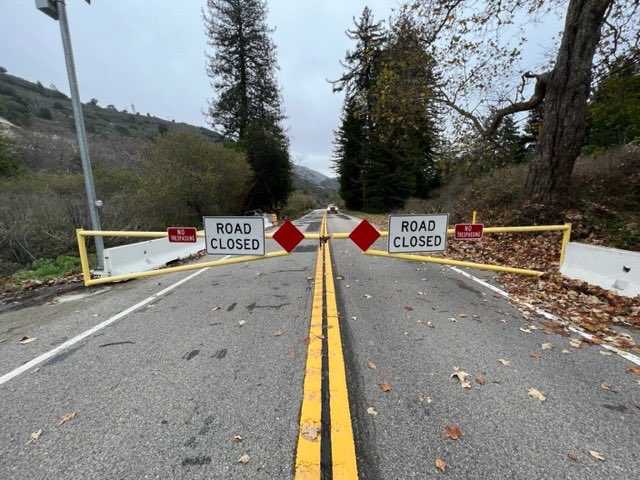 Highway 1 closed in both directions due to rockslides in Big Sur