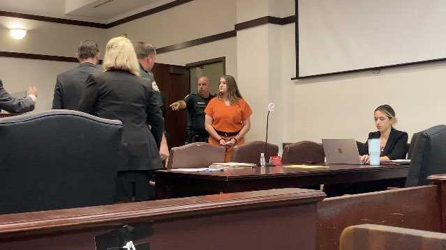 Teen accused of shooting at deputies says lawyers pressuring her - Vimarsana News