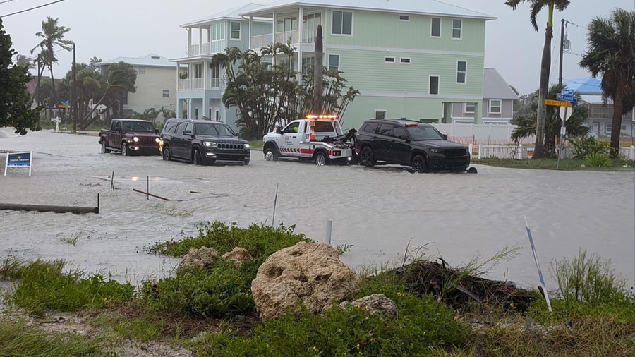 Fort Myers Beach flooding