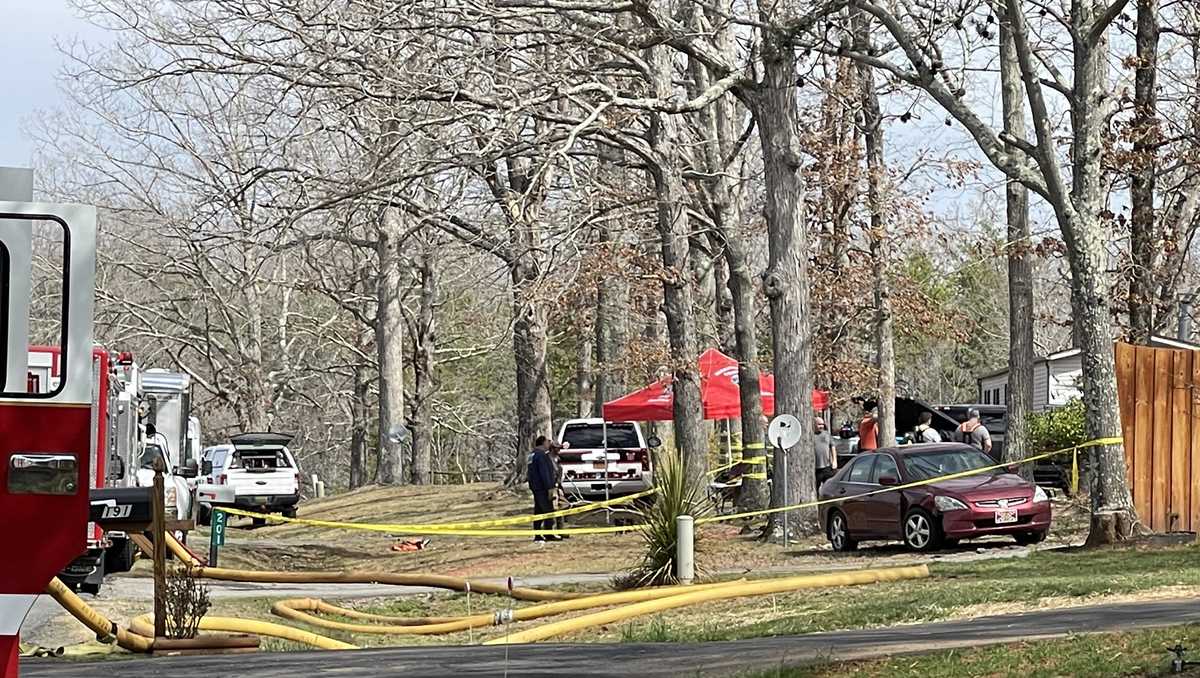 Mother, 4-year-old child die in mobile home fire in Madison