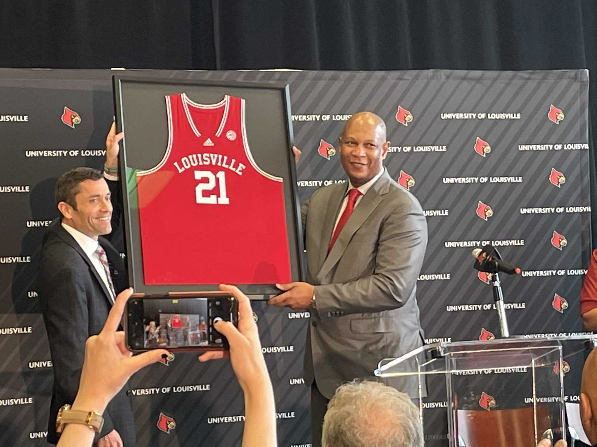 How Kenny Payne hopes to unite Louisville basketball and the city