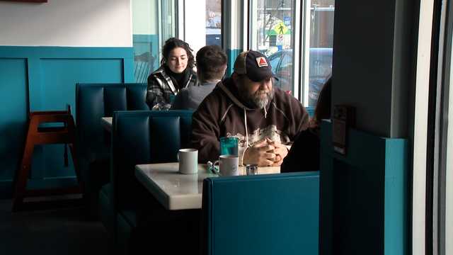 NH Chronicle: Fold'd a Community Diner