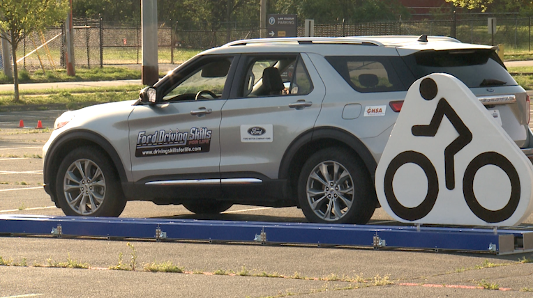 Louisville teen drivers learn beyond drivers education in Ford Driving ...