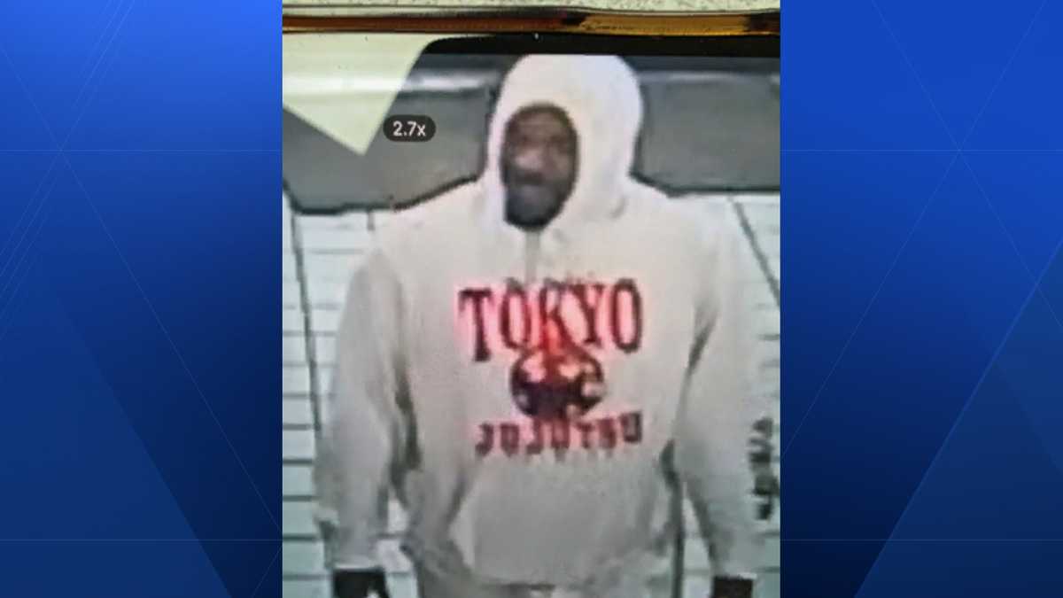 Police searching for attempted robbery suspect in Fort Smith