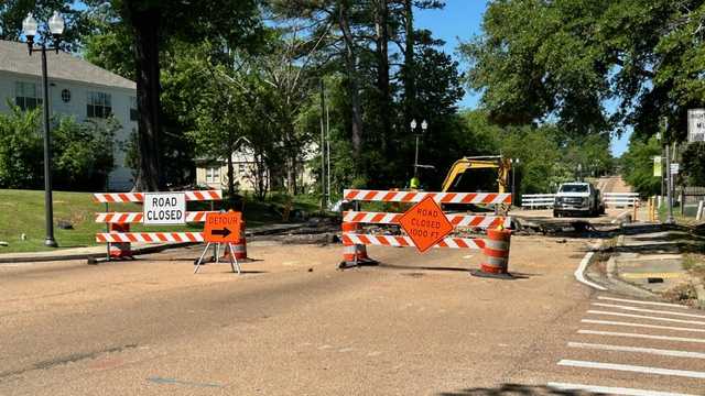 Collapsed sewer line under Fortification Street will take longer than thought to repair - Vimarsana News