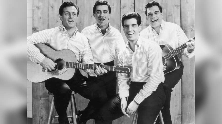 Circa 1965: Promotional portrait of the American pop group The Four Seasons. From left: Tommy DeVito, Frankie Vali, Bob Gaudio, and Nick Massi.
