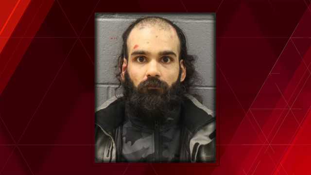 ABC: Mass. man charged in United flight incident tried to attack jail guards - Vimarsana News