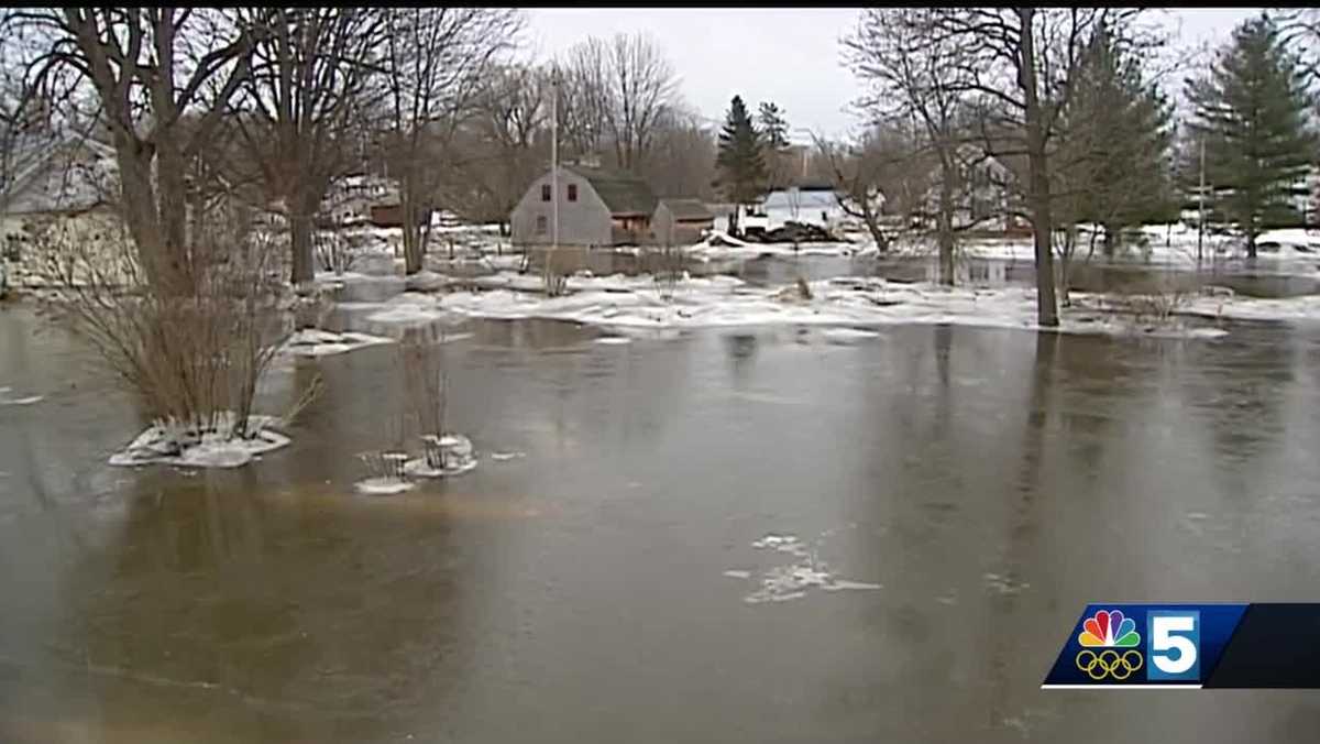Flood waters force evacuations in Franklin County