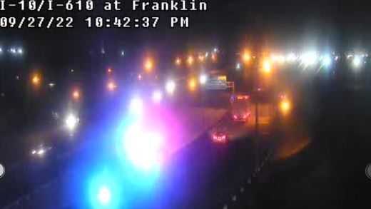 NOPD investigates deadly interstate shooting near Louisa Street exit - Vimarsana News