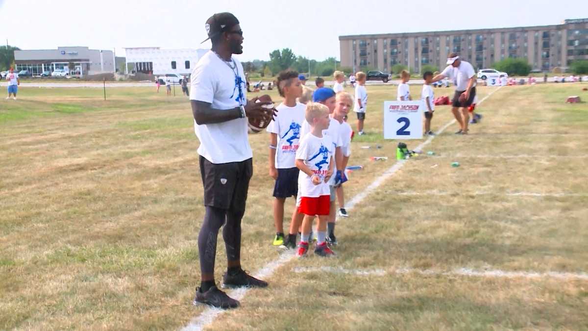 Former NFL running back Fred Jackson to host youth football camp in Ankeny