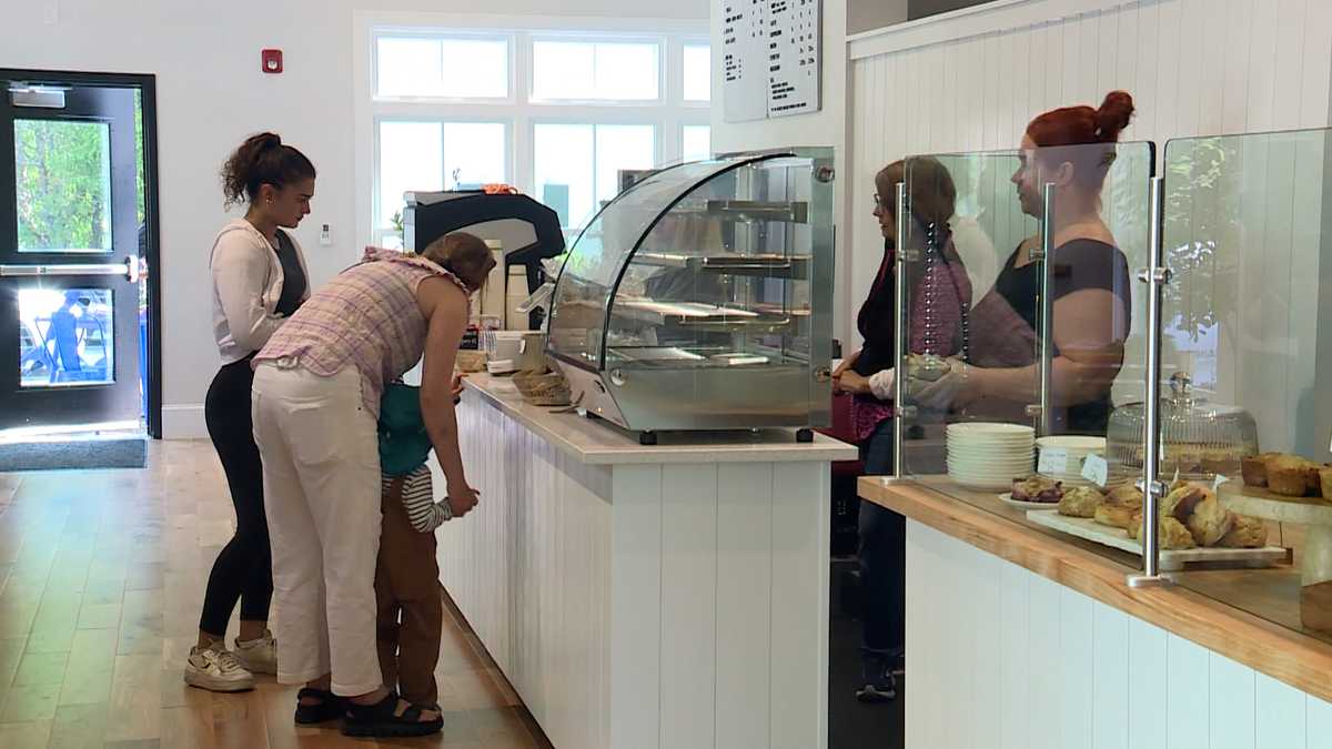 Popular South Freeport Village Market reopens with new life