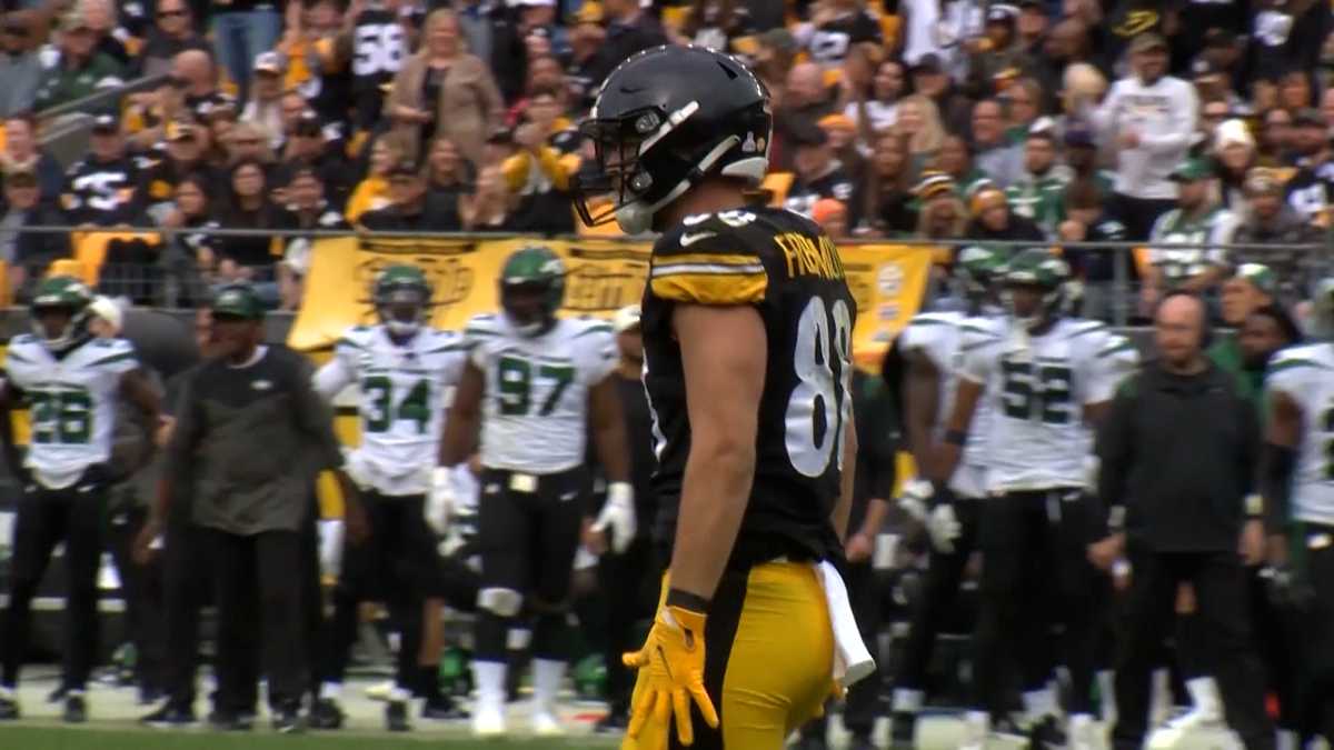 Was Ben Roethlisberger right to ask Zach Gentry to change jersey