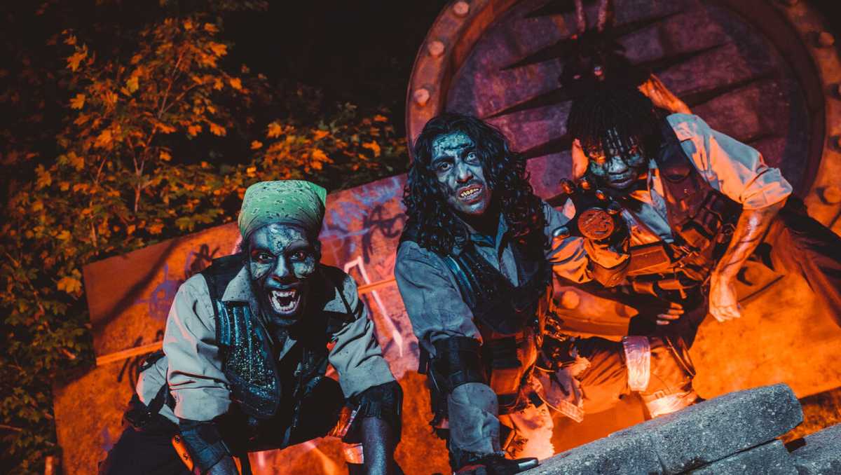 Six Flags Great America Fright Fest and fall events