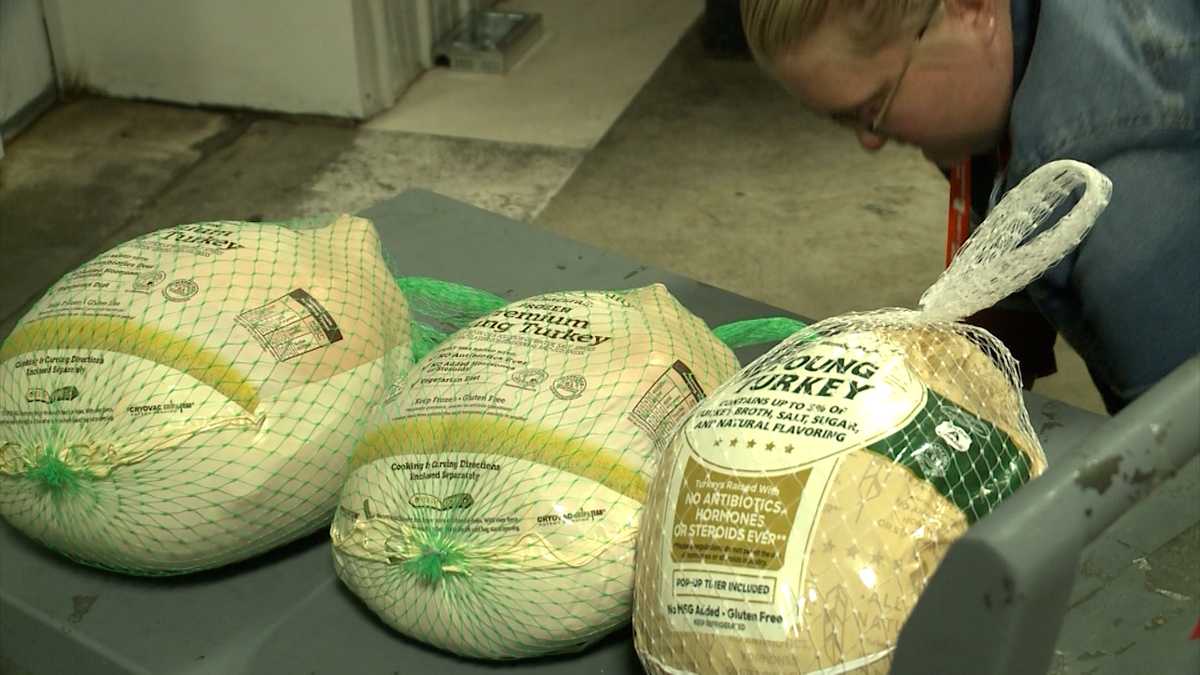 Northwest Arkansas, River Valley Regional food banks seek help before
