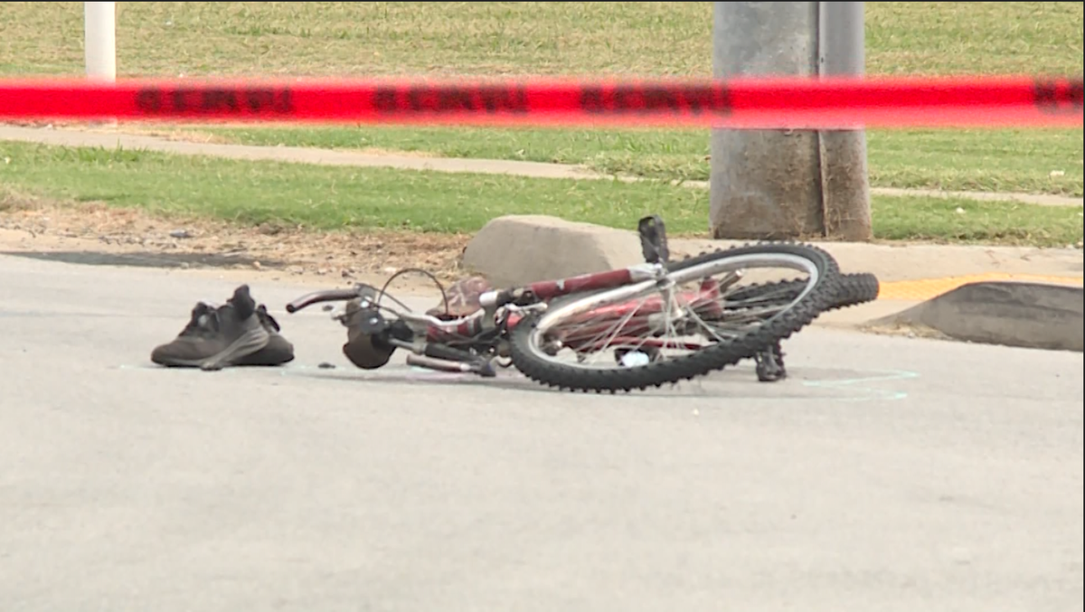 Cyclist dies after crash in Fort Smith