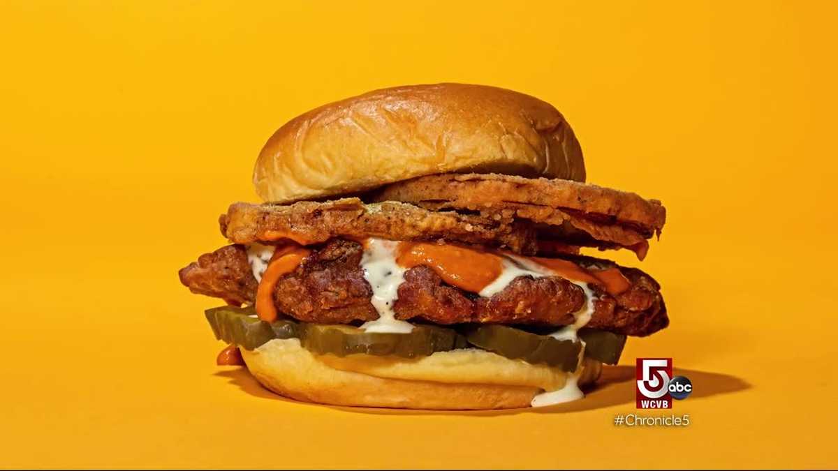 Fried chicken arrives in Boston's Seaport