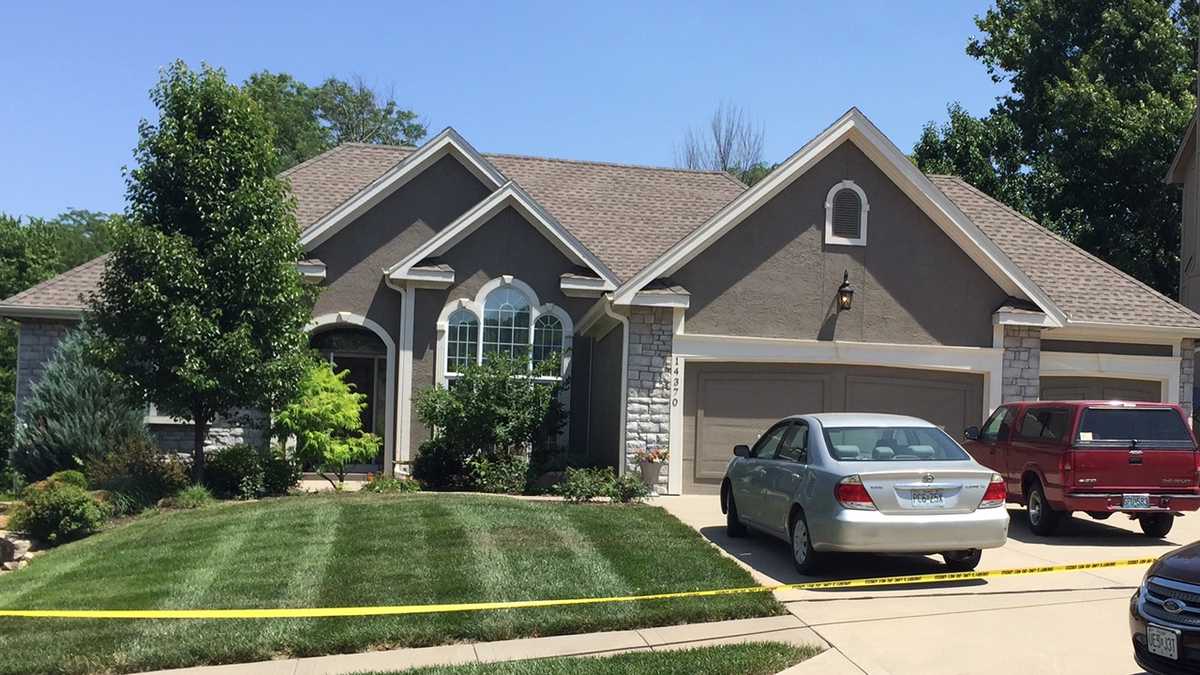 Police Identify Four People Found Dead In Parkville Home 