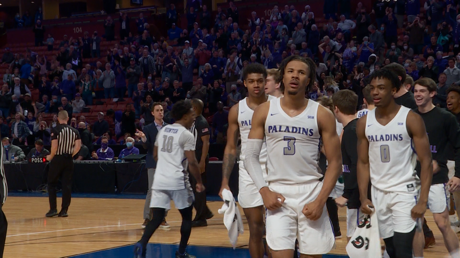 Furman falls in final seconds to UNCG 58 56