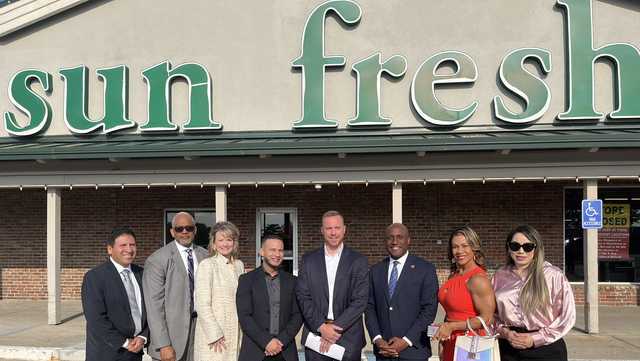 New grocer plans to move into the Red Bridge Shopping Center - Vimarsana News