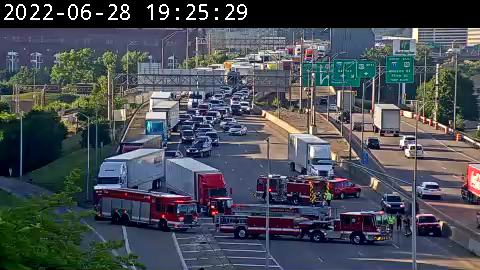 Lanes reopened after crash on I-71/75 near Brent Spence Bridge
