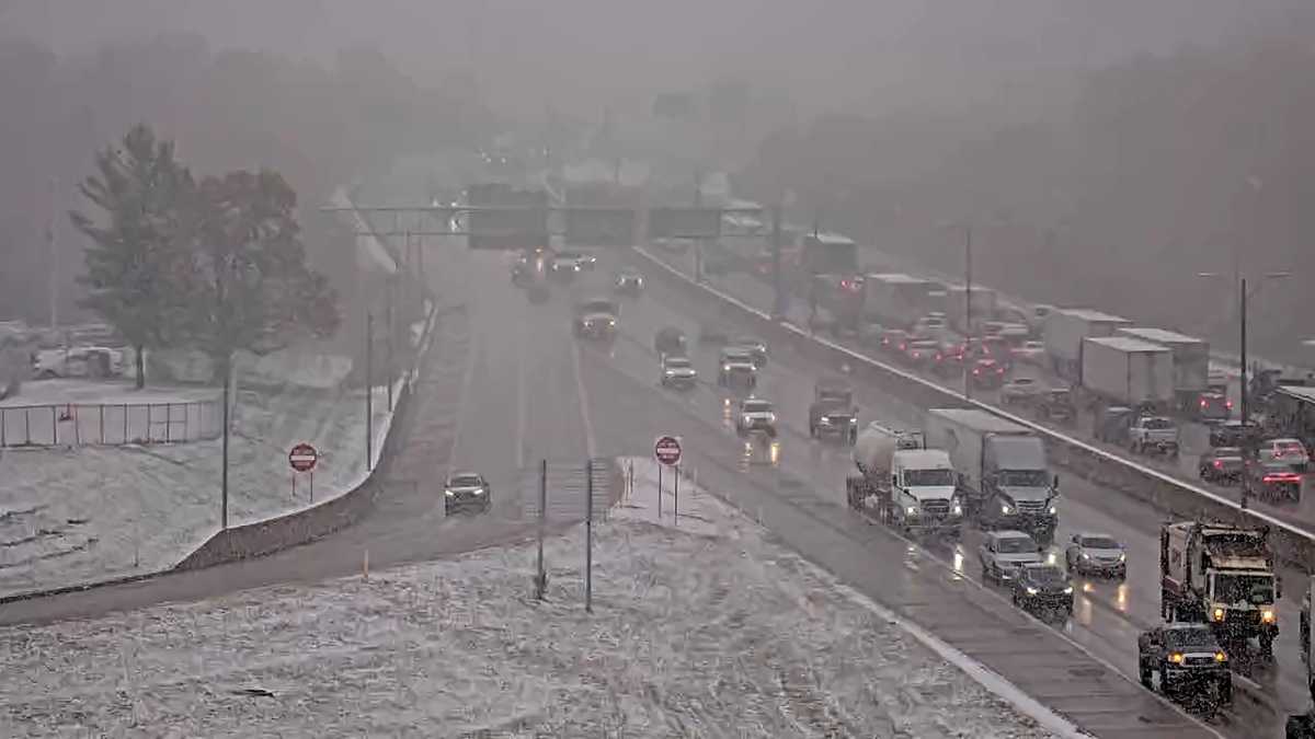 Snow emergencies issued: Snow showers causing messy morning commute for ...