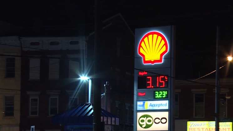 Fuel costs spike to $3.15 throughout Cincinnati