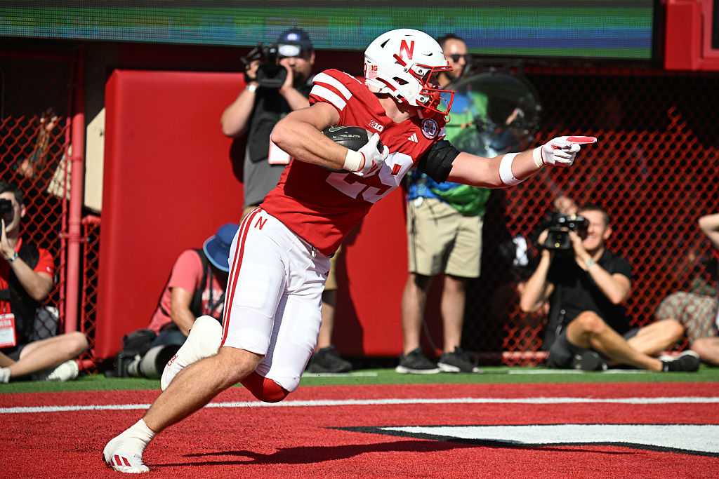 Dylan Raiola leads Nebraska to home victory over Michigan State