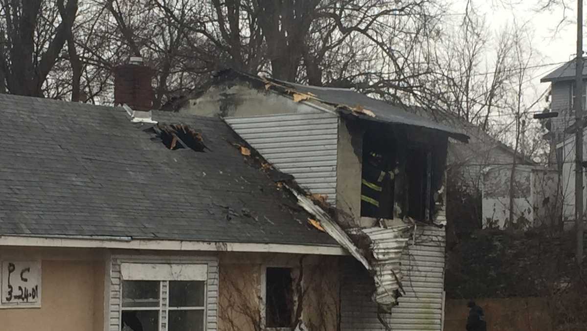 Man dies in Kansas City house fire early Saturday