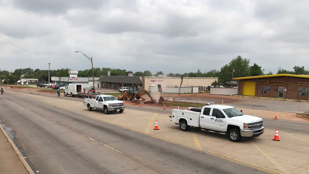 Gas leak prompts evacuation of two buildings in southeast OKC