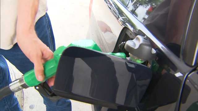 AAA concerned more people may delay filling up on gas, need roadside assistance - Vimarsana News