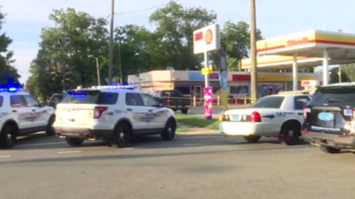 A teen has died after being shot in ambush at Birmingham gas station - WVTM