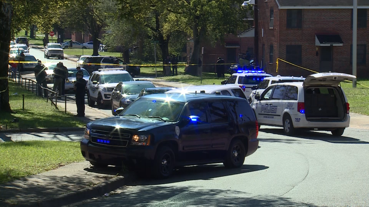 Birmingham shooting Gate City Kimberly Avenue police officer child