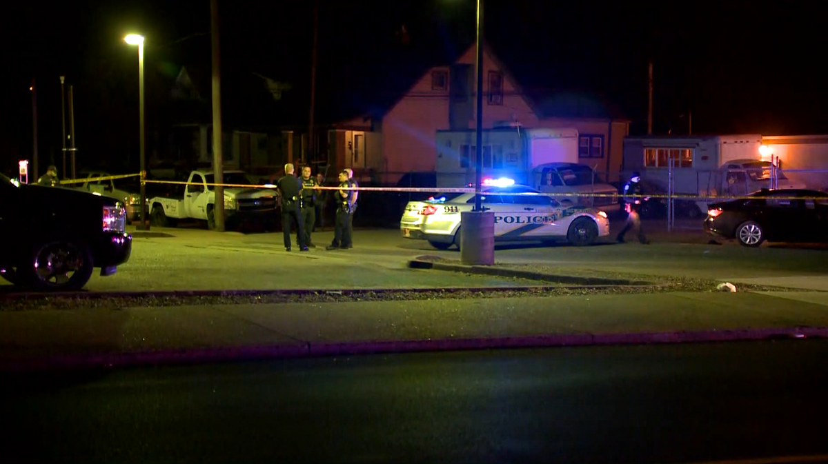 Man dies after shooting in Algonquin neighborhood, LMPD says