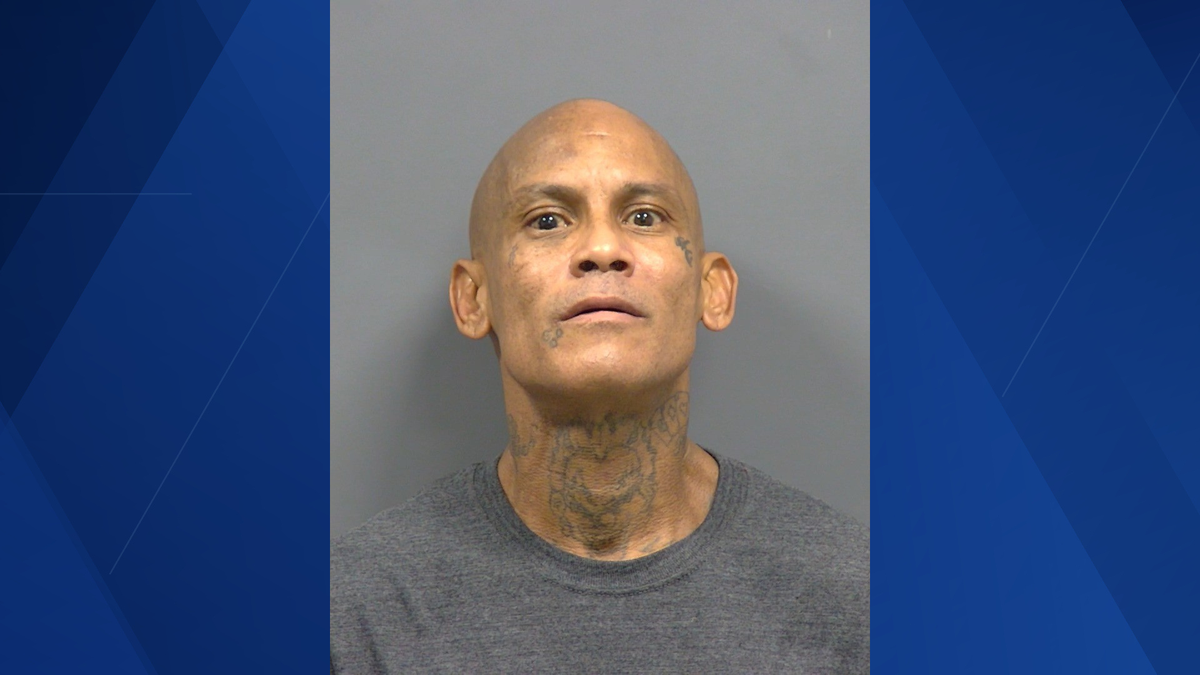 Convicted felon wanted, accused of violating probation after arrest for ...