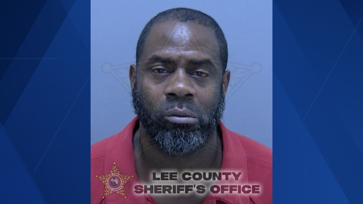 Fort Myers suspect arrested after fleeing in stolen car