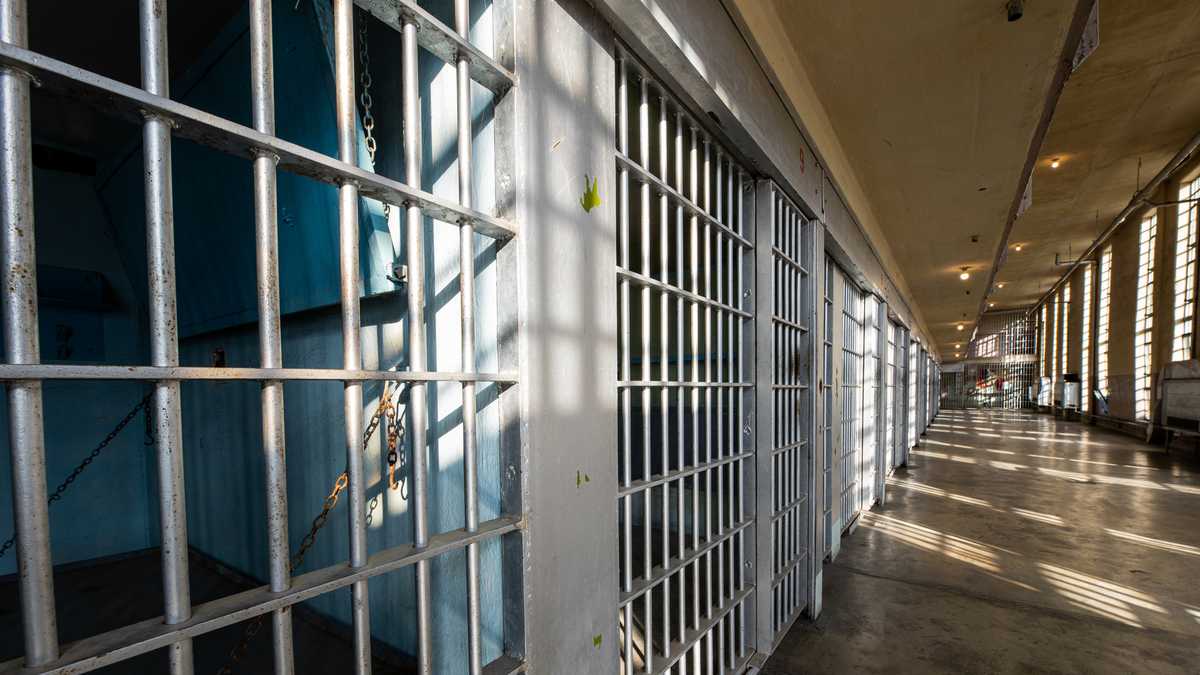 Kentucky AG files emergency motion to keep 200+ violent criminals in prison